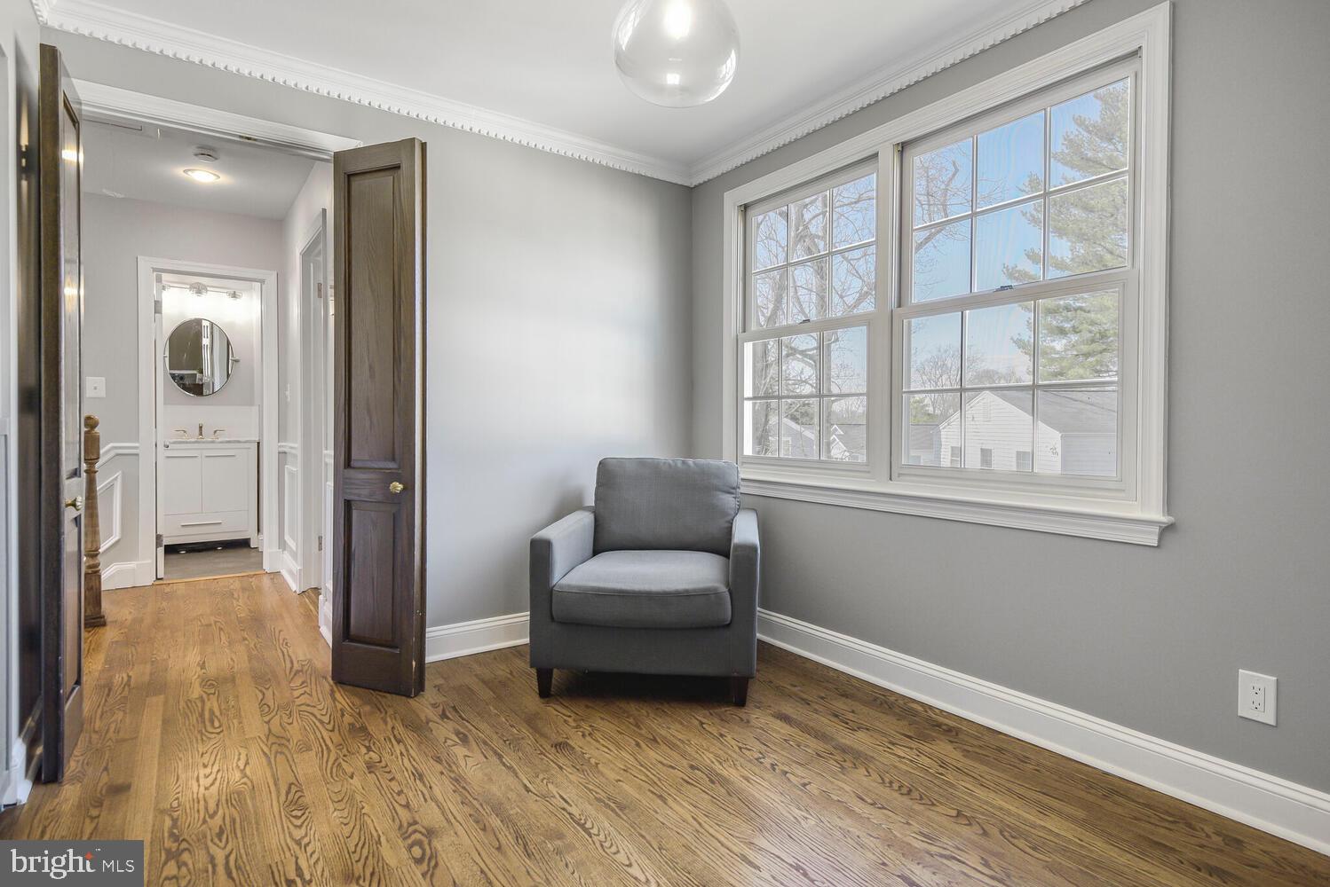 GREENWICH FOREST - Residential