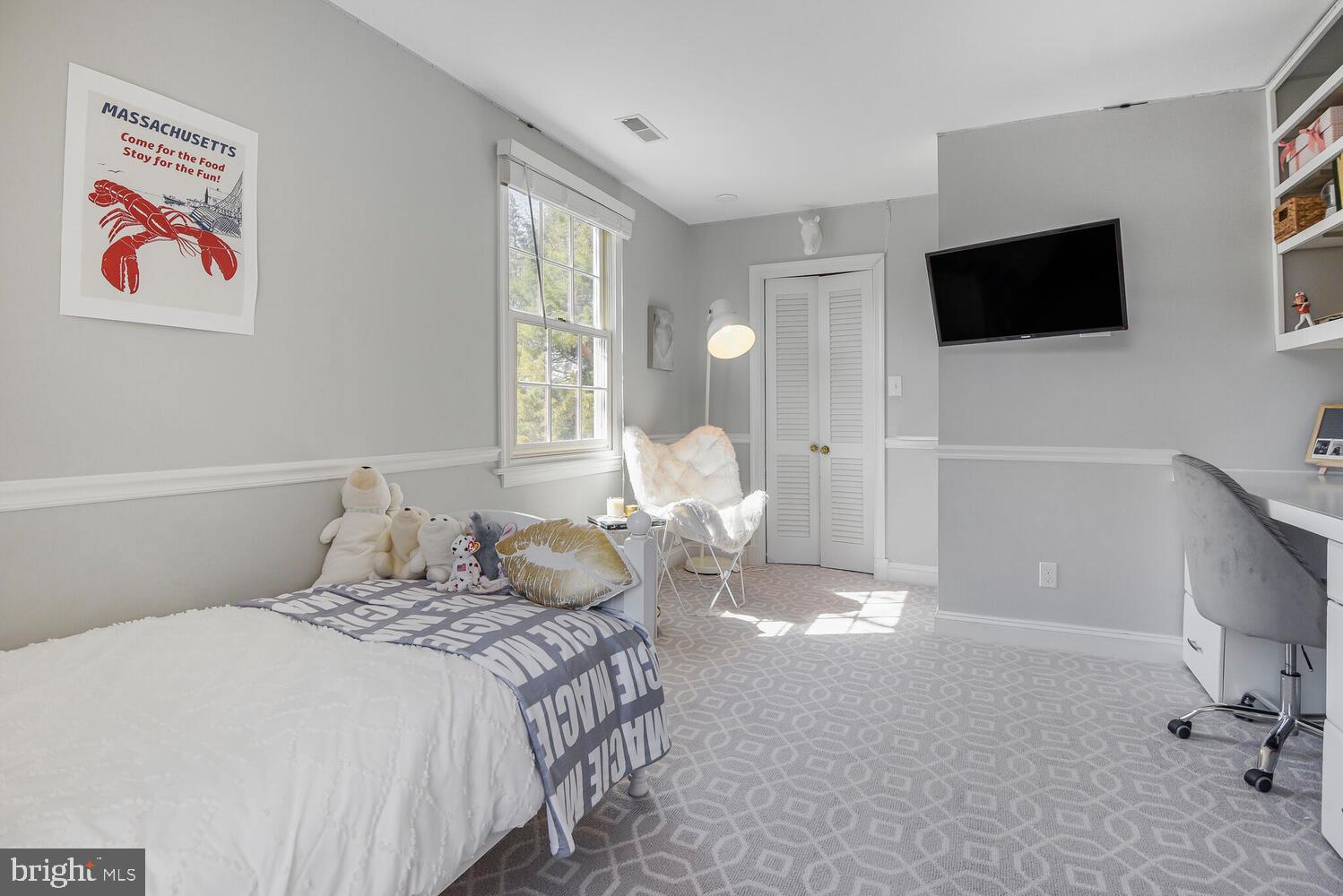 GREENWICH FOREST - Residential