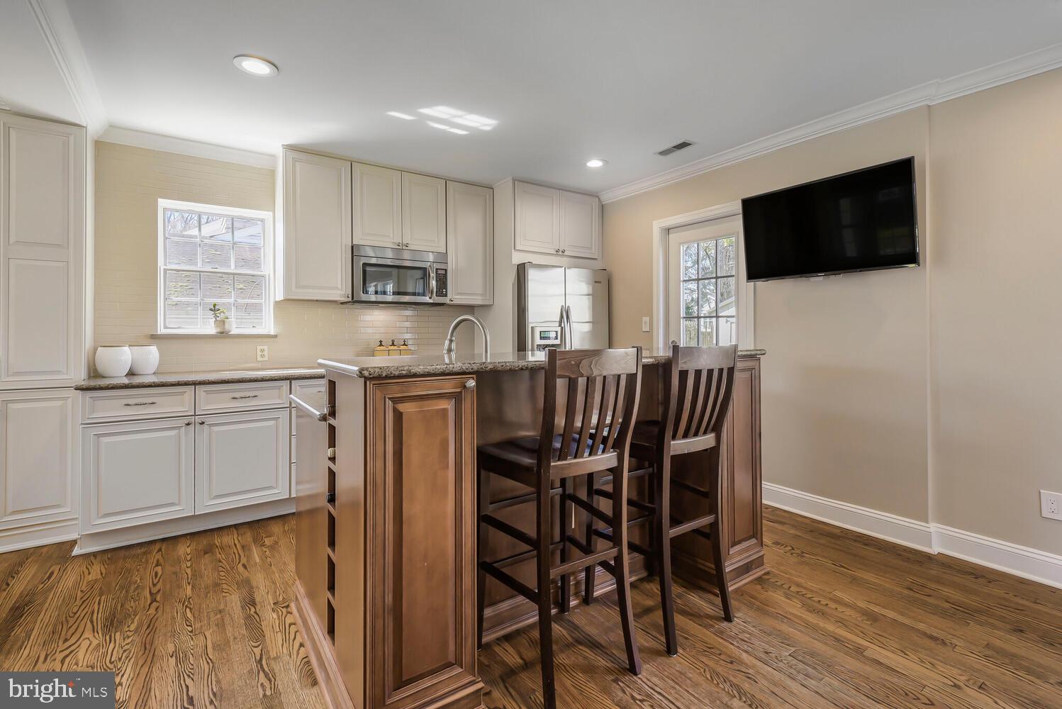 GREENWICH FOREST - Residential