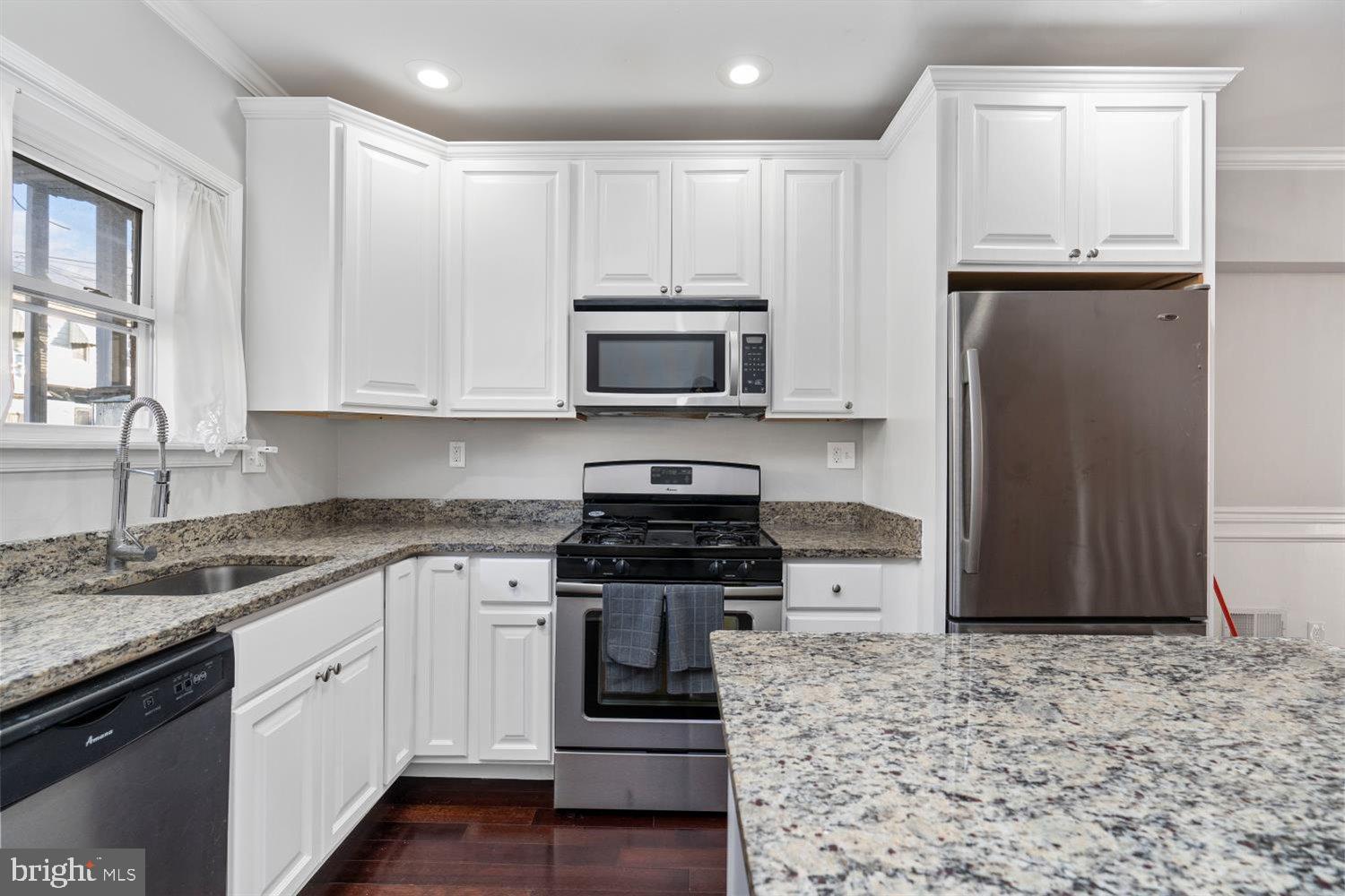 GREEKTOWN - Residential