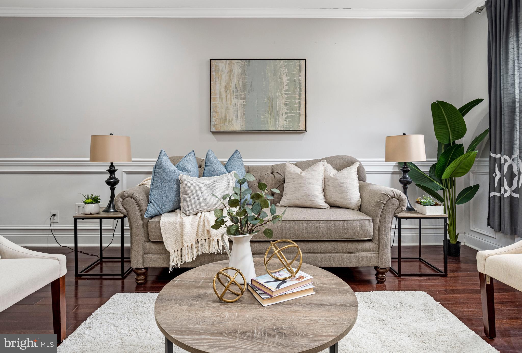 GREEKTOWN - Residential