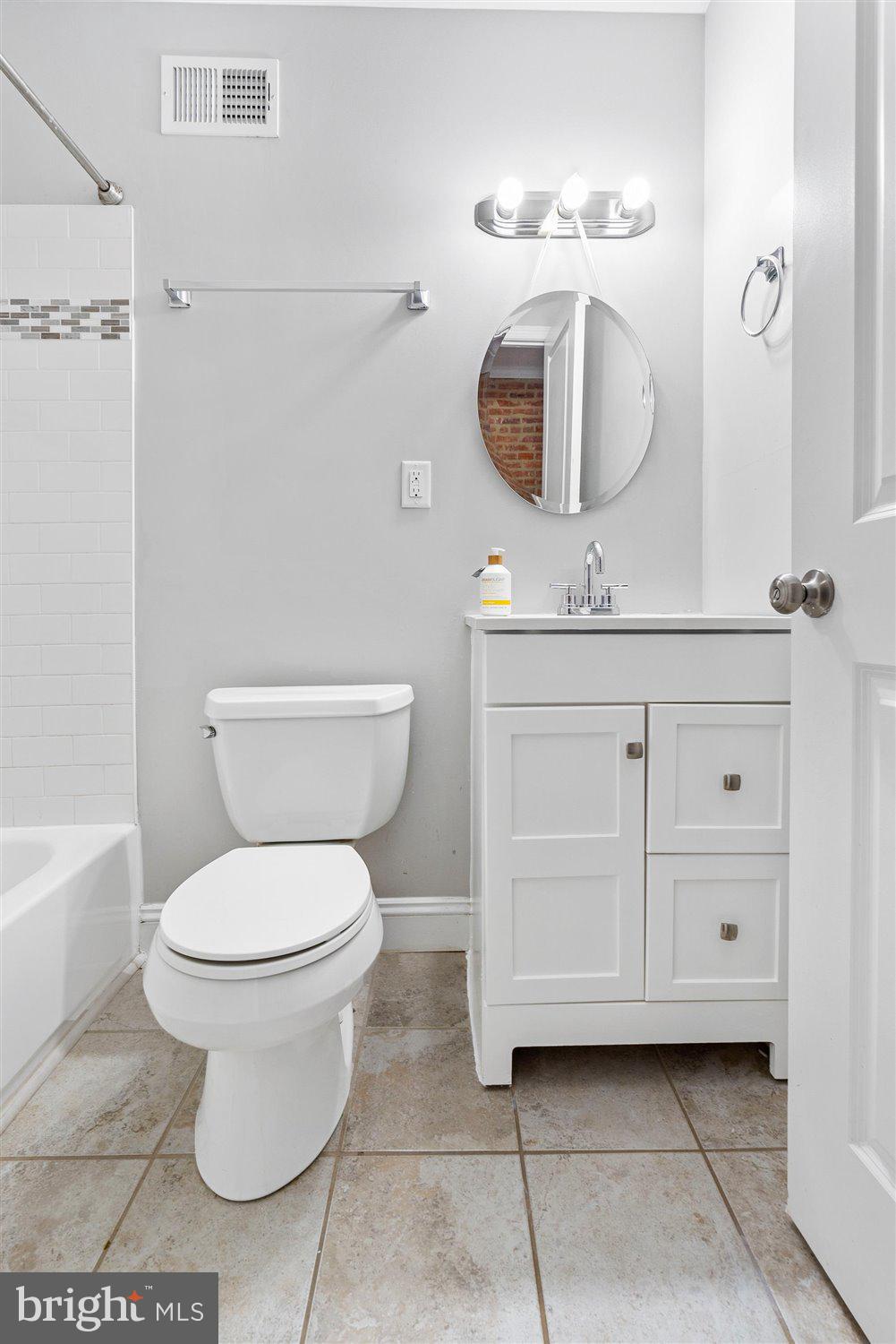 GREEKTOWN - Residential