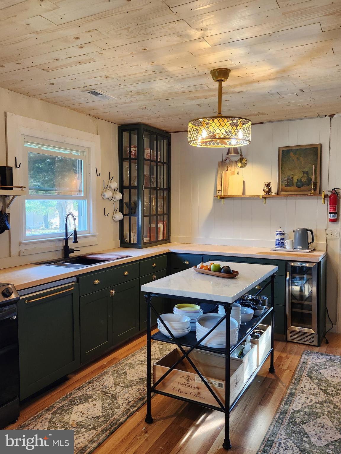 HAMBROOKS AREA - Residential Lease