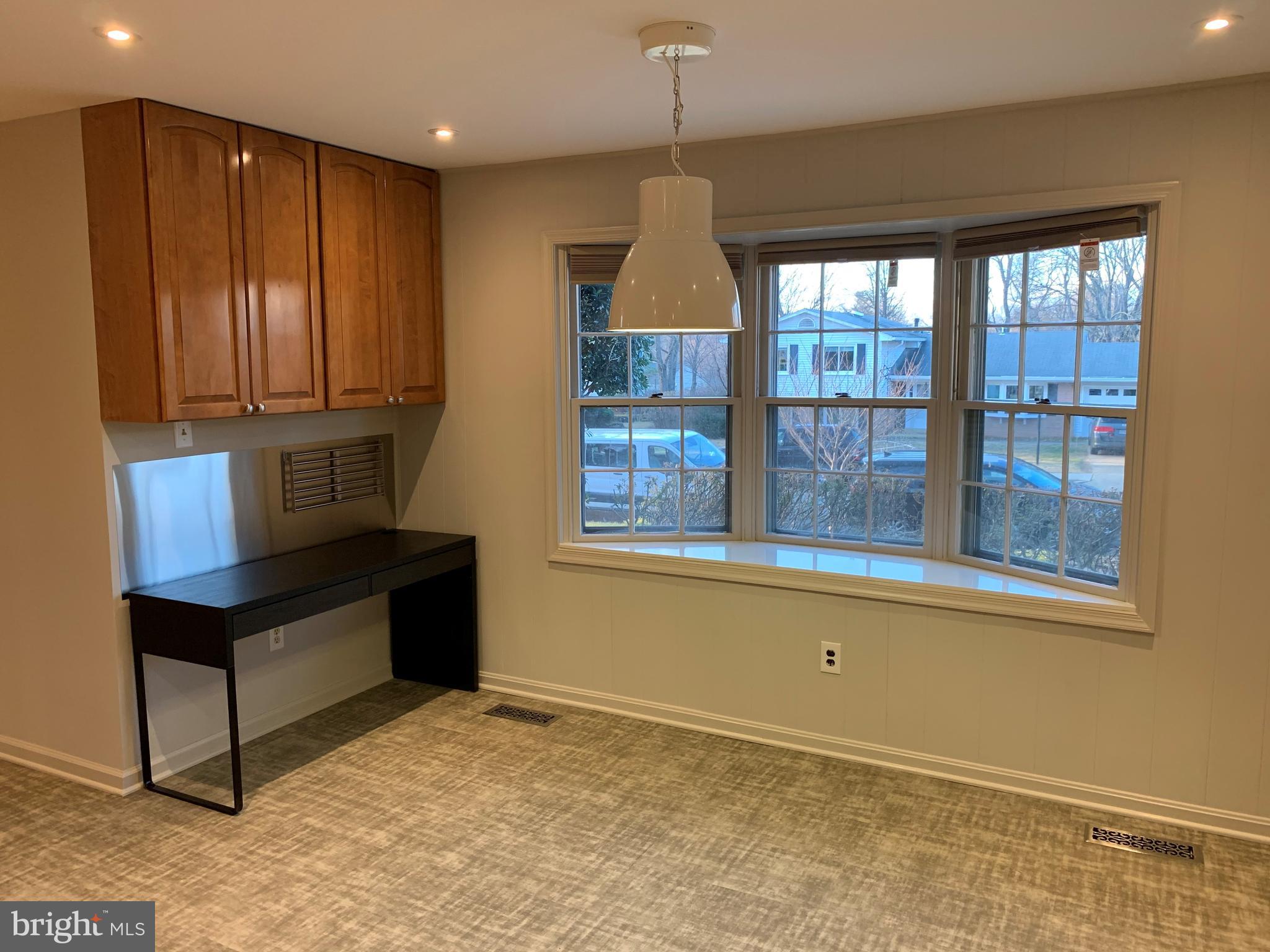 LAKEVALE ESTATES - Residential Lease