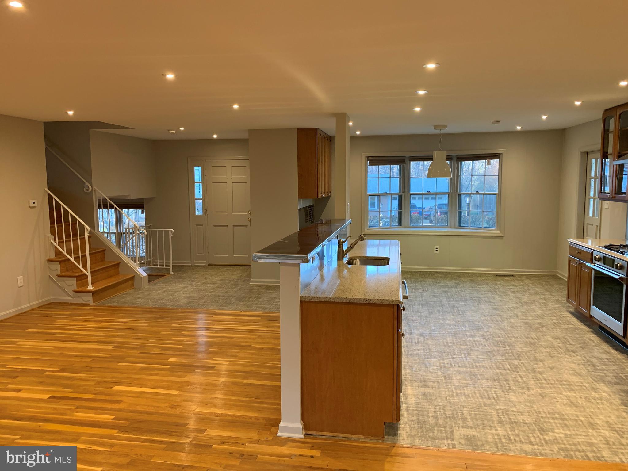 LAKEVALE ESTATES - Residential Lease