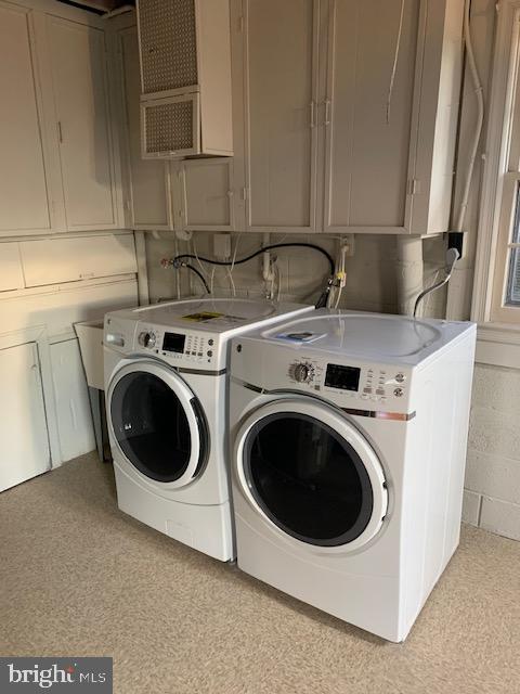 LAKEVALE ESTATES - Residential Lease