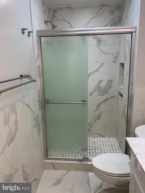 LAKEVALE ESTATES - Residential Lease