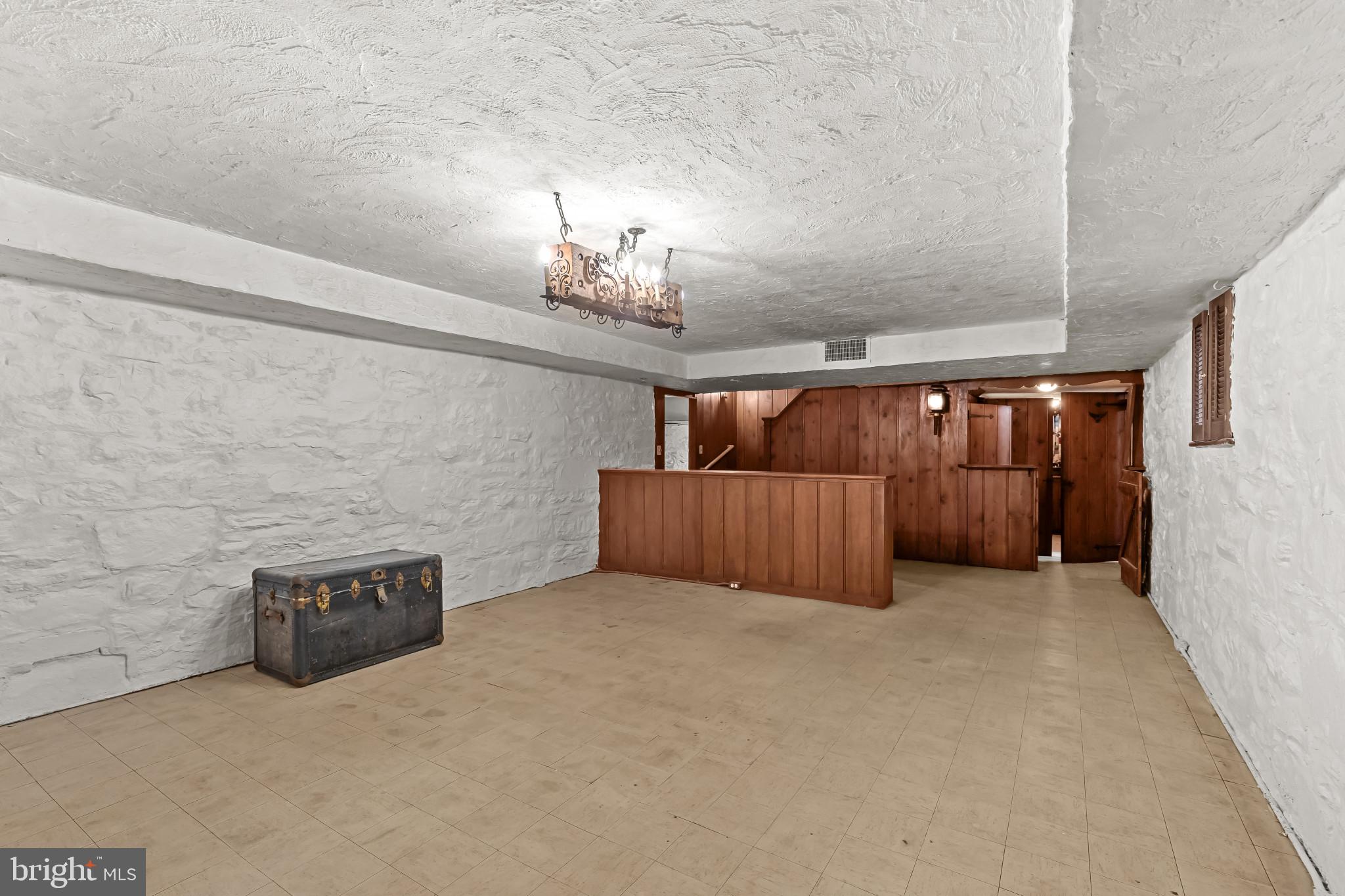 HOMELAND HISTORIC DISTRICT - Residential