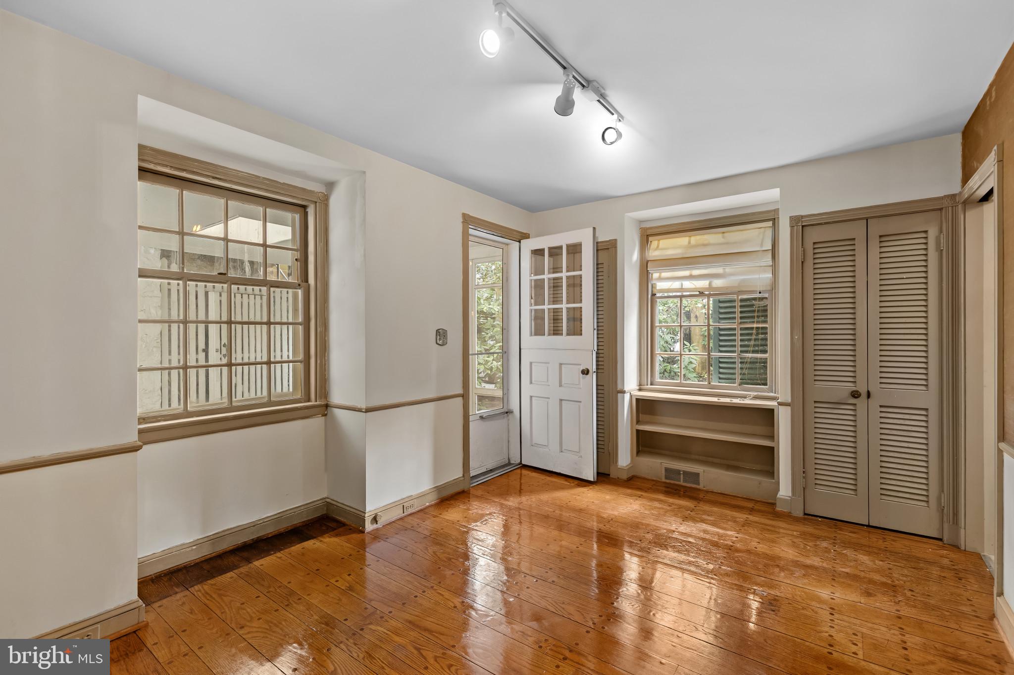 HOMELAND HISTORIC DISTRICT - Residential