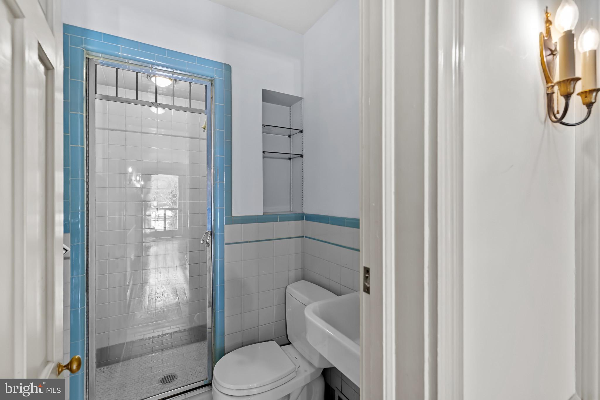 HOMELAND HISTORIC DISTRICT - Residential