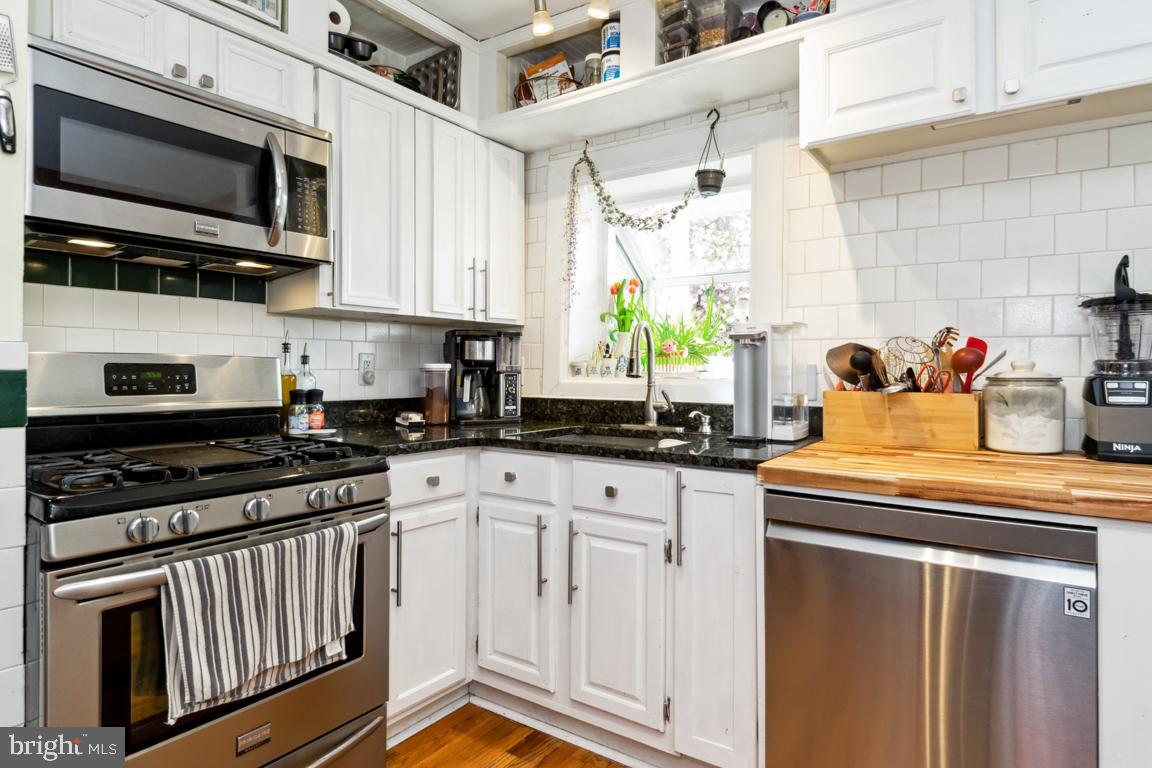 HAMPDEN HISTORIC DISTRICT - Residential