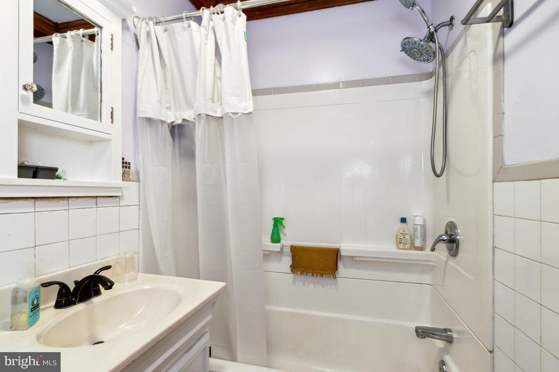 HAMPDEN HISTORIC DISTRICT - Residential