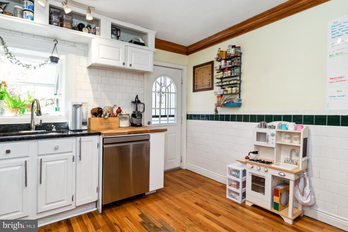 HAMPDEN HISTORIC DISTRICT - Residential