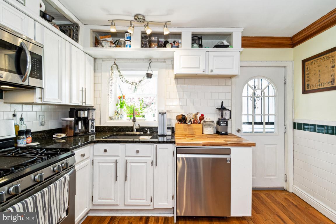 HAMPDEN HISTORIC DISTRICT - Residential