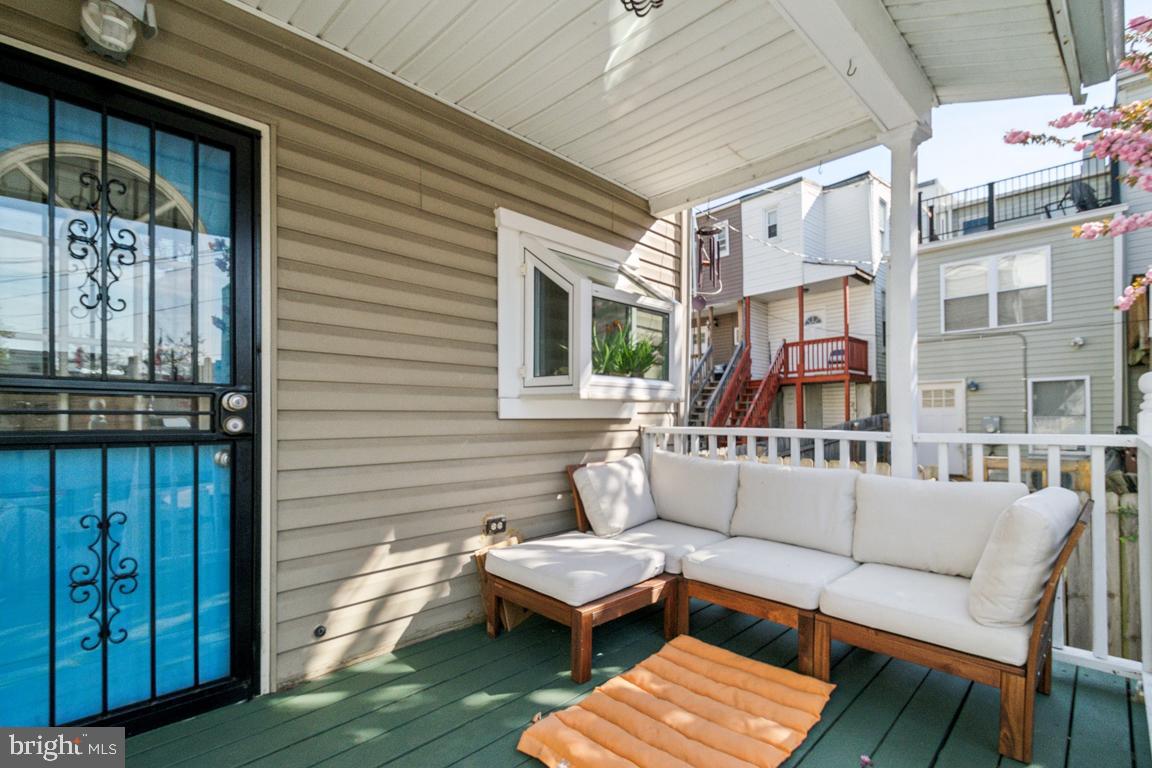 HAMPDEN HISTORIC DISTRICT - Residential