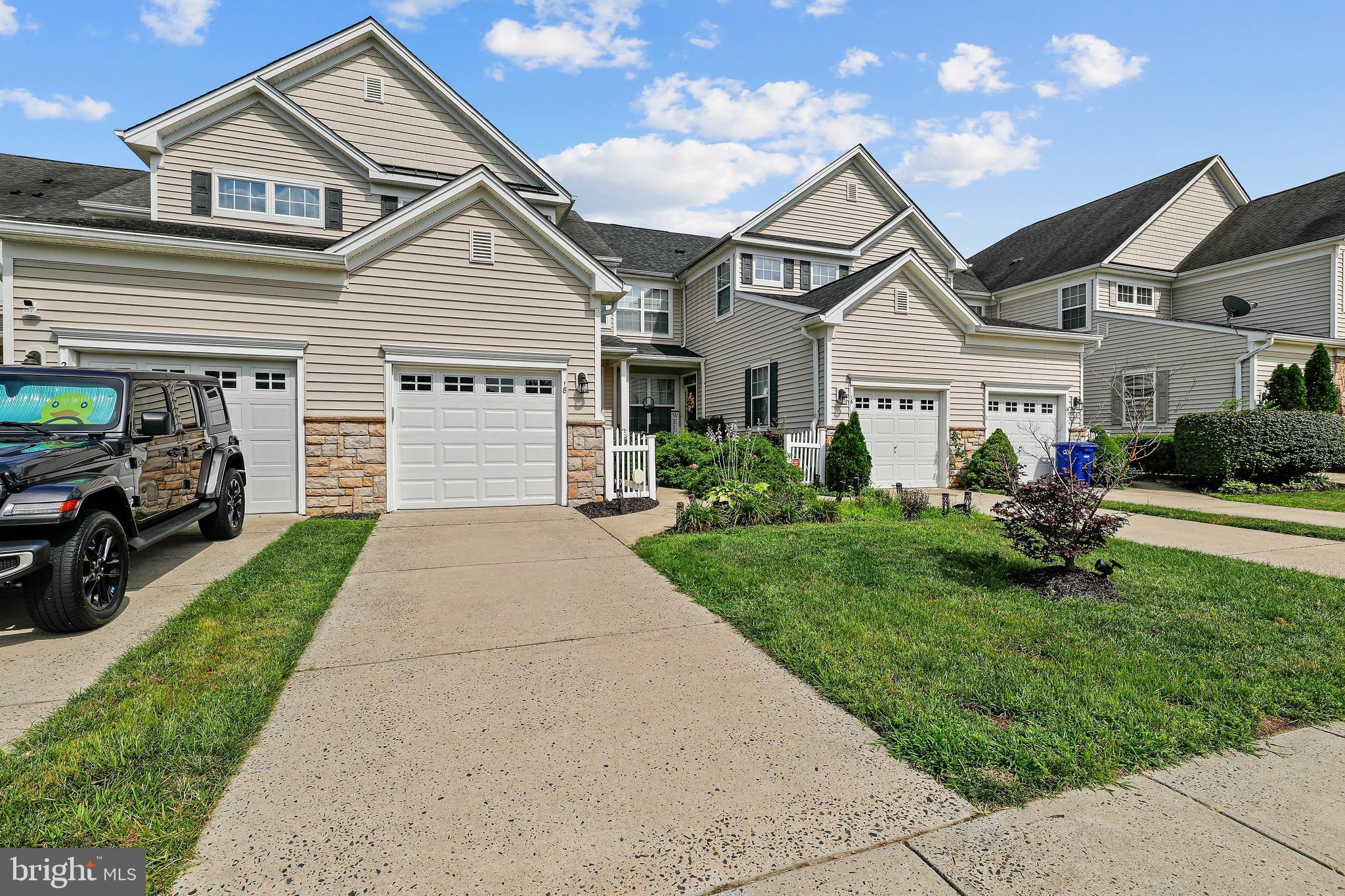 18 SPINNAKER DRIVE