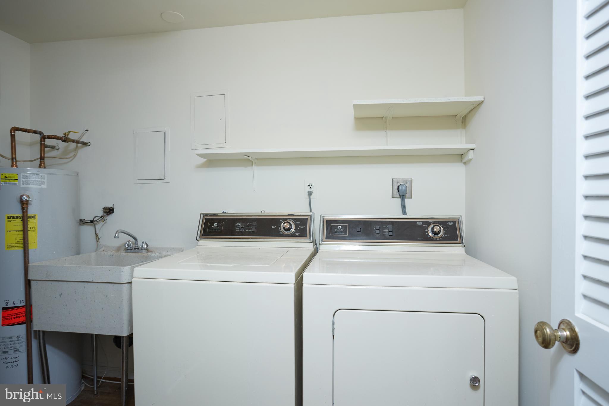 PITT MEWS - Residential Lease