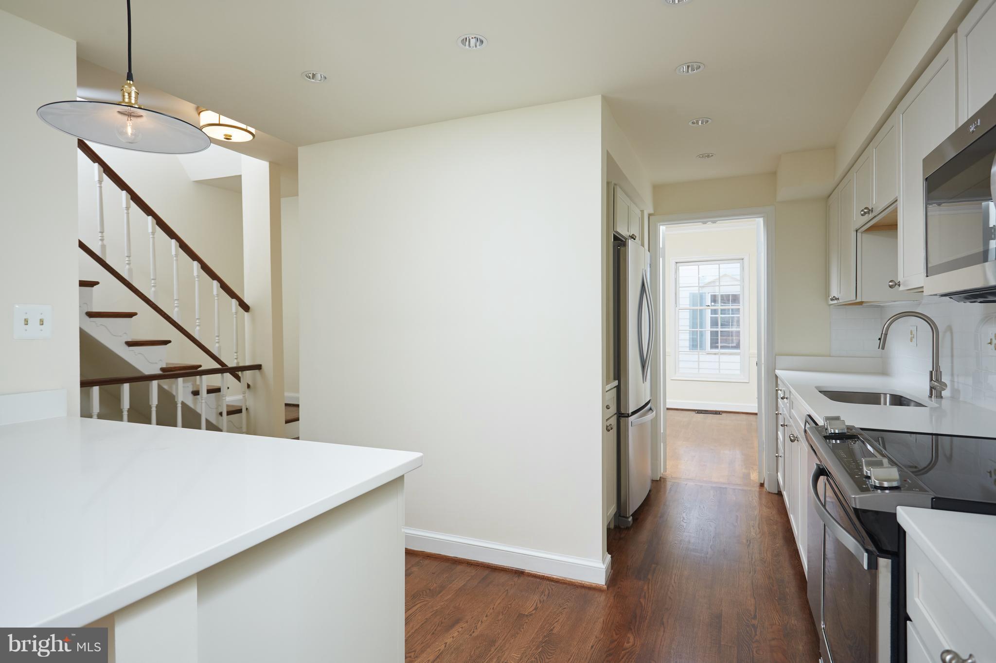 PITT MEWS - Residential Lease