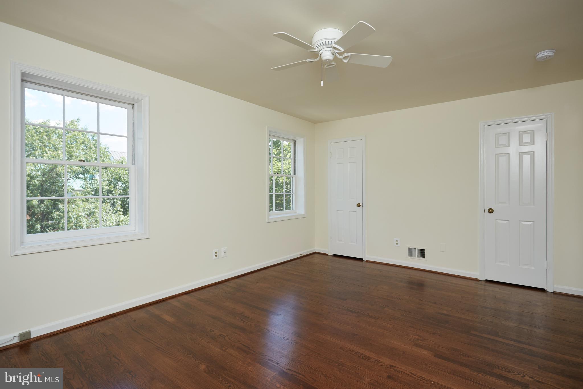 PITT MEWS - Residential Lease