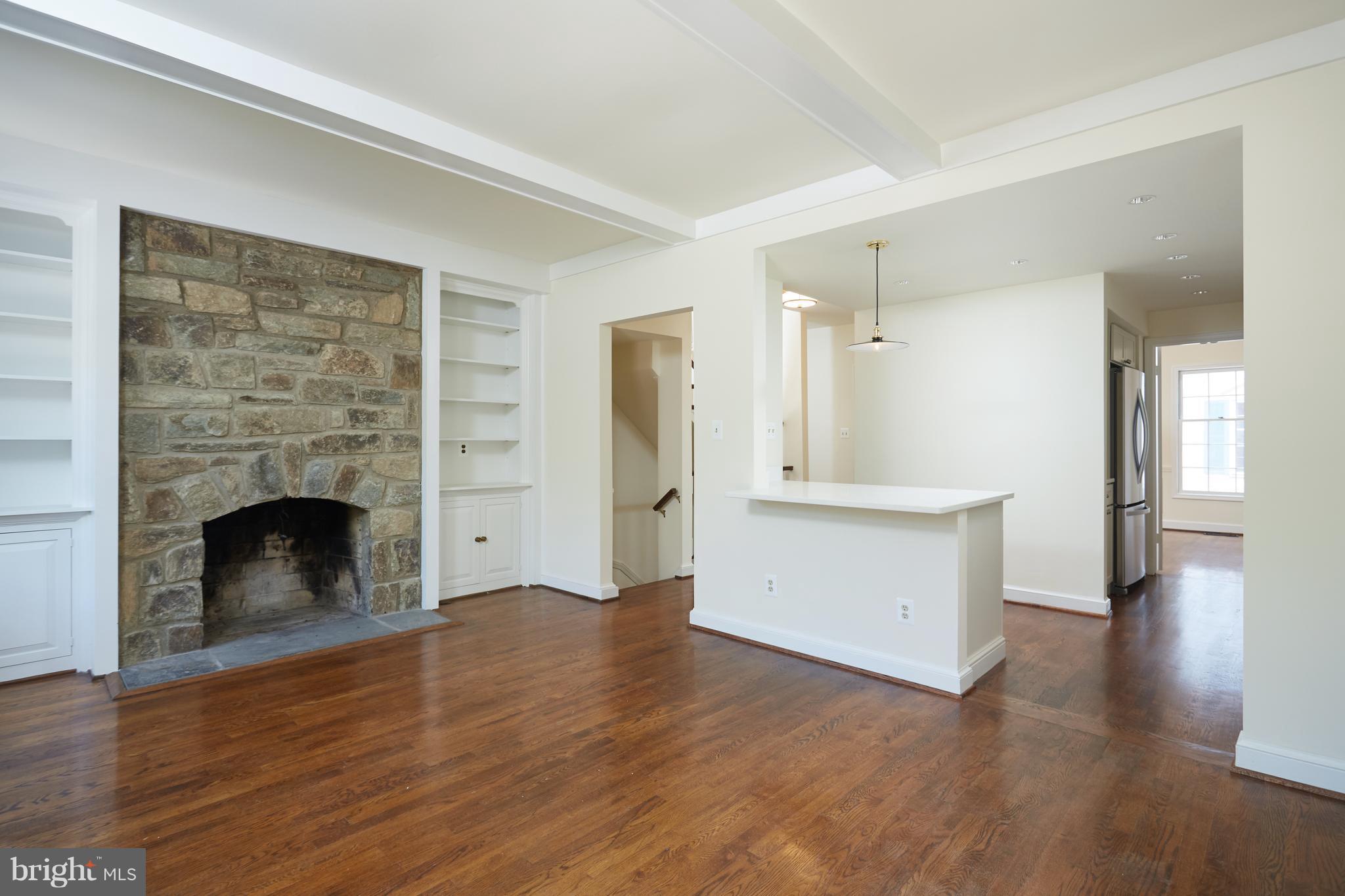 PITT MEWS - Residential Lease