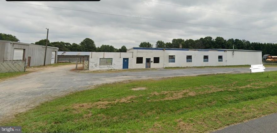 Over 16 acres of prime Industrial  property located on the busy corridor of RT 13.
Includes large block building with attached garage, detached large storage garage, new septic and well recently installed.
 Includes connecting parcel, 232-06.00-41.00 , 10296 Camp Rd  with a renovated brick home or office on it. 
Frontage on US 13 and on Camp Road.
Annexed into the town of Laurel
Turn this into a business park, rental properties,  run your business on one parcel and utilize the brick home as your primary residence, the opportunities are endless, imagine your next venture HERE! 
Private property no one shall enter without an agent or scheduling through listing agent! Call for your tour
Today!

Rental space is an option call for details.