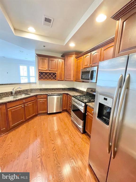 7064 HUNTLEY RUN PLACE 102B