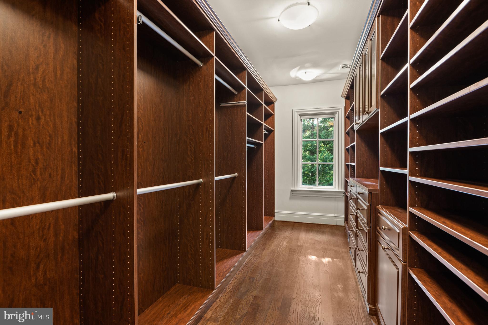 LANGLEY FOREST - Residential