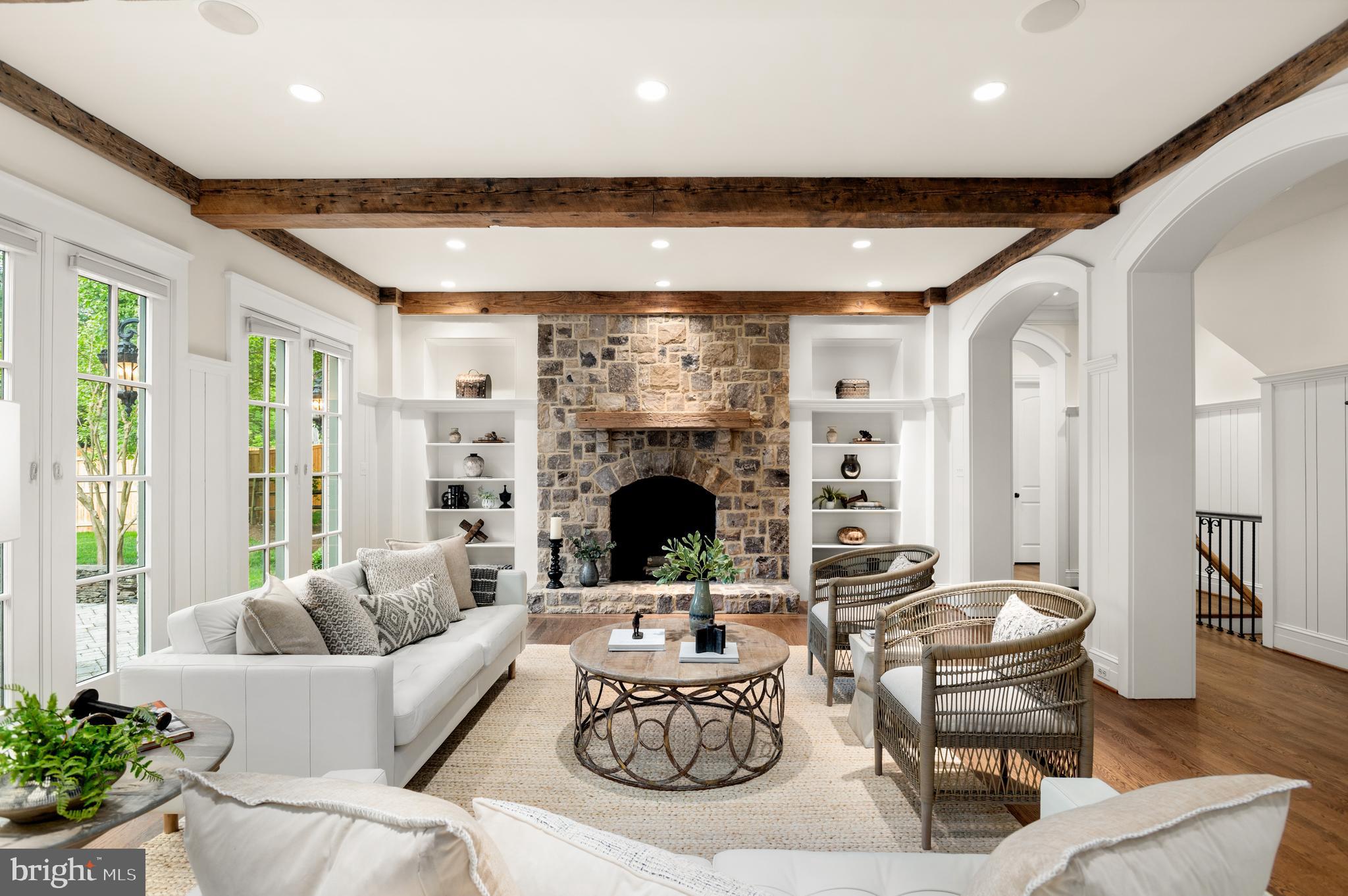 LANGLEY FOREST - Residential