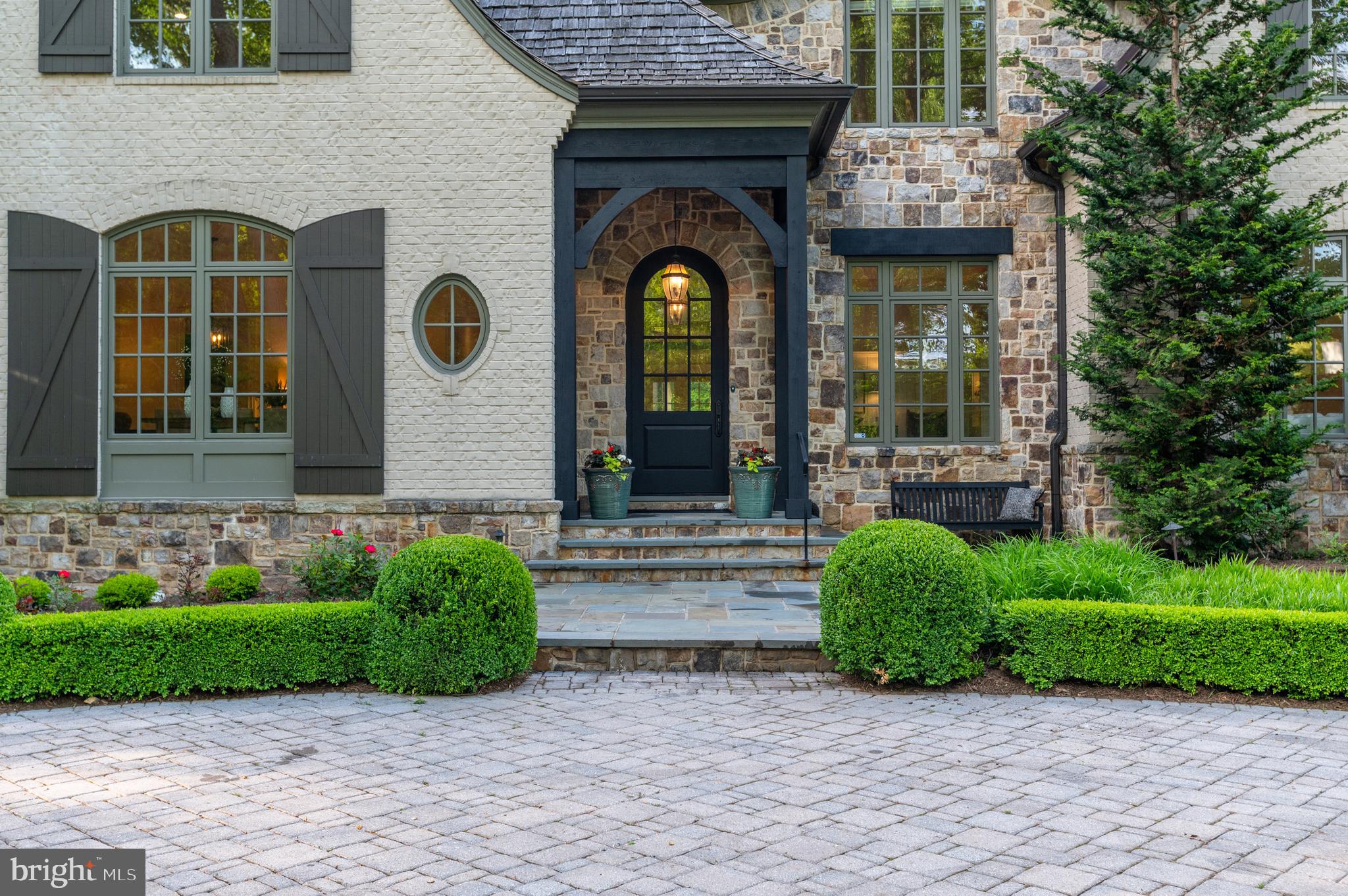 LANGLEY FOREST - Residential