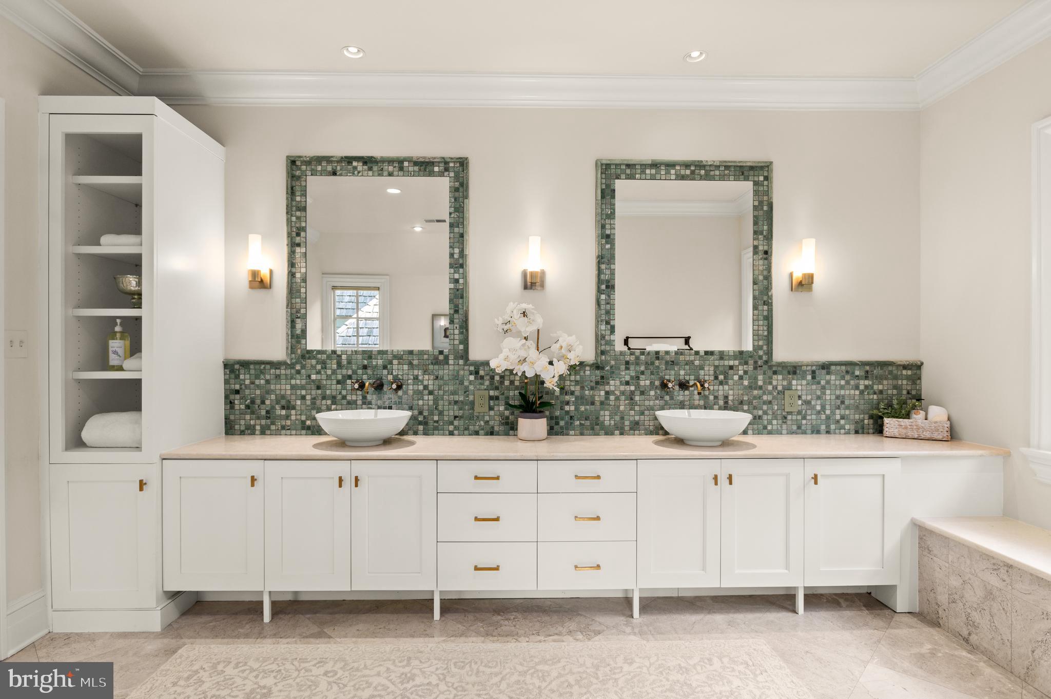 LANGLEY FOREST - Residential