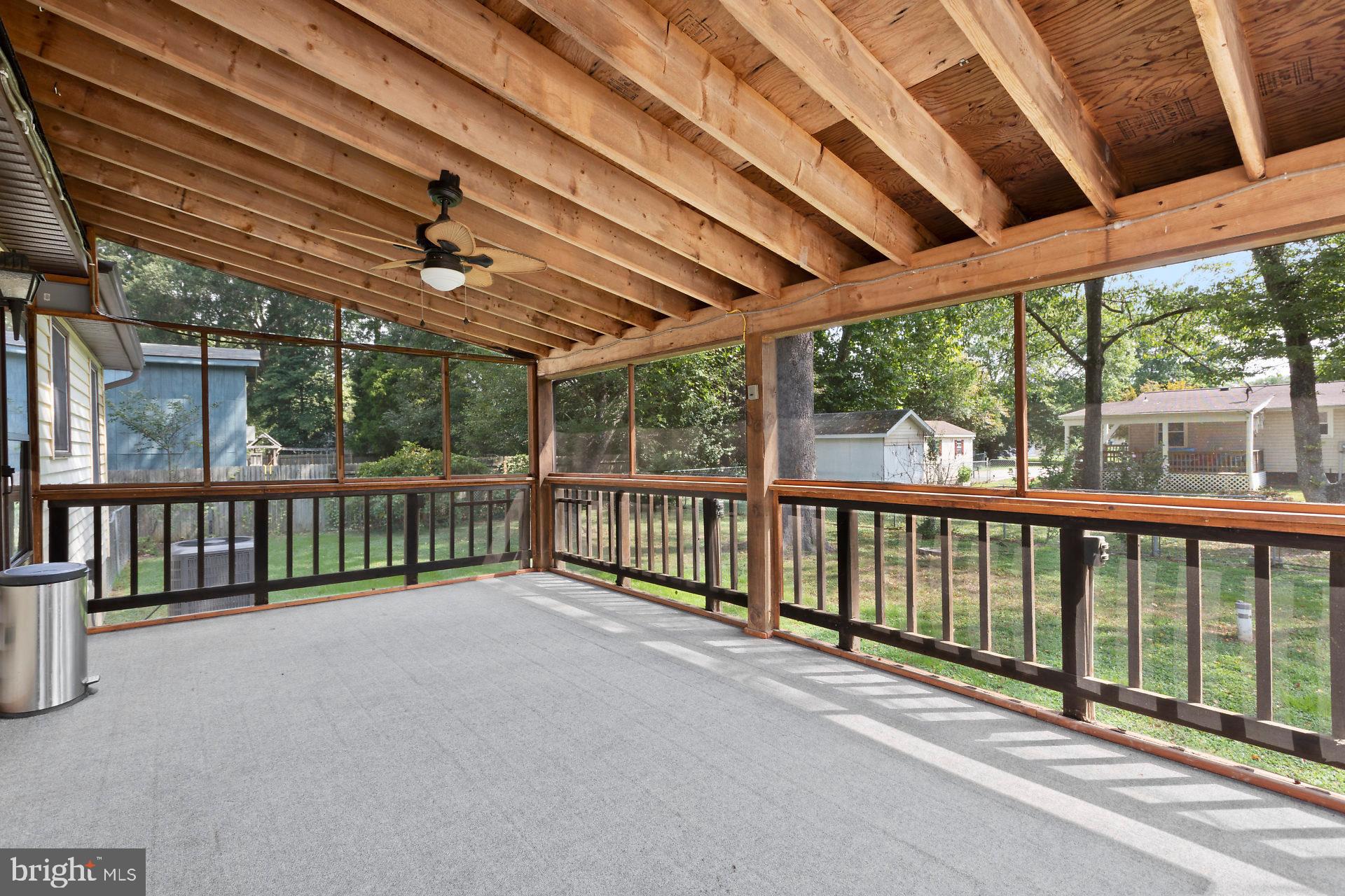 GOLDEN BEACH - Residential