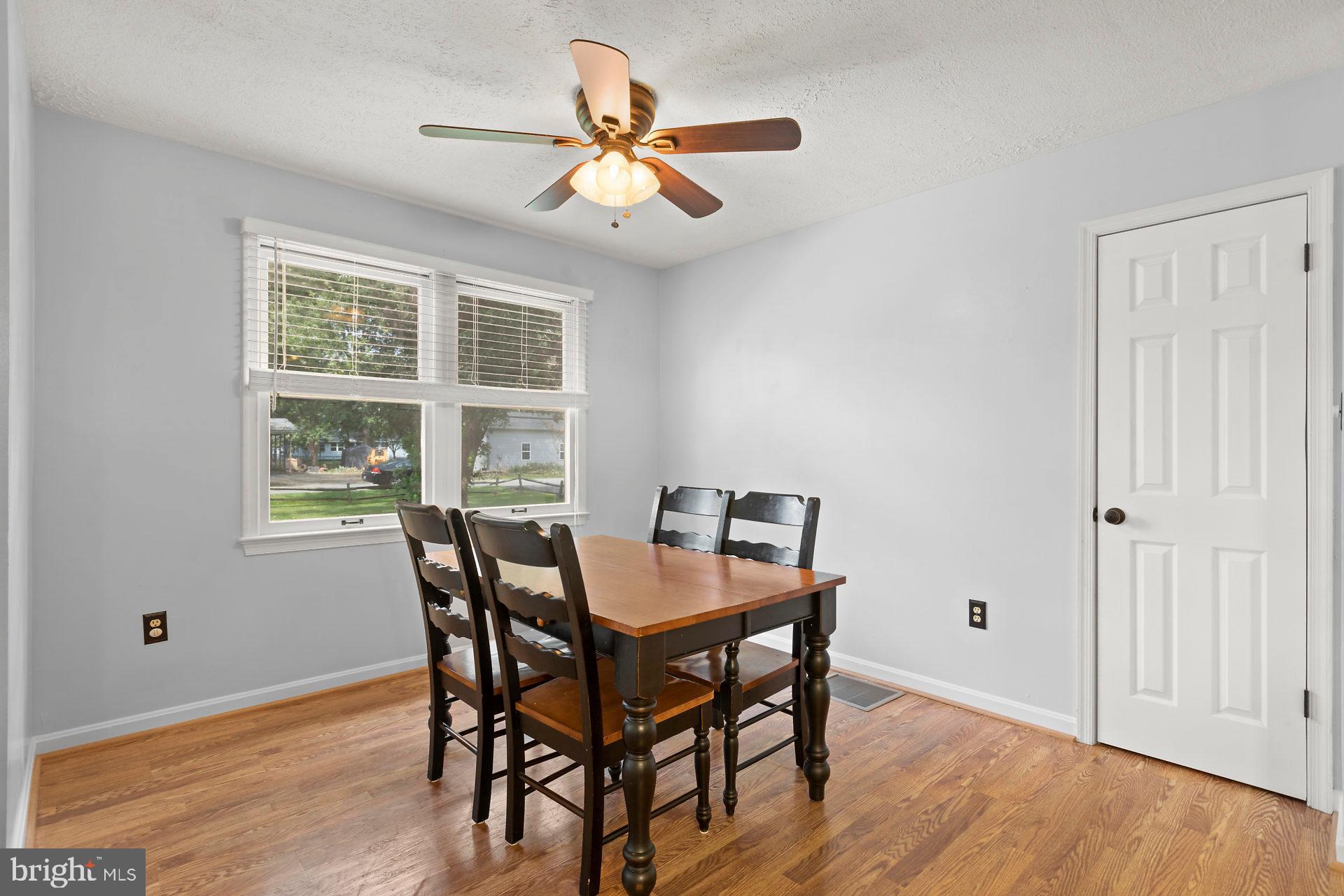 GOLDEN BEACH - Residential