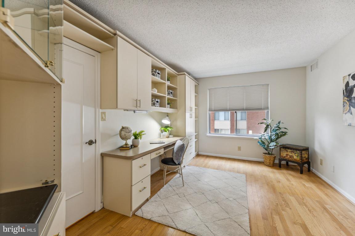 FALLSWOOD - Residential