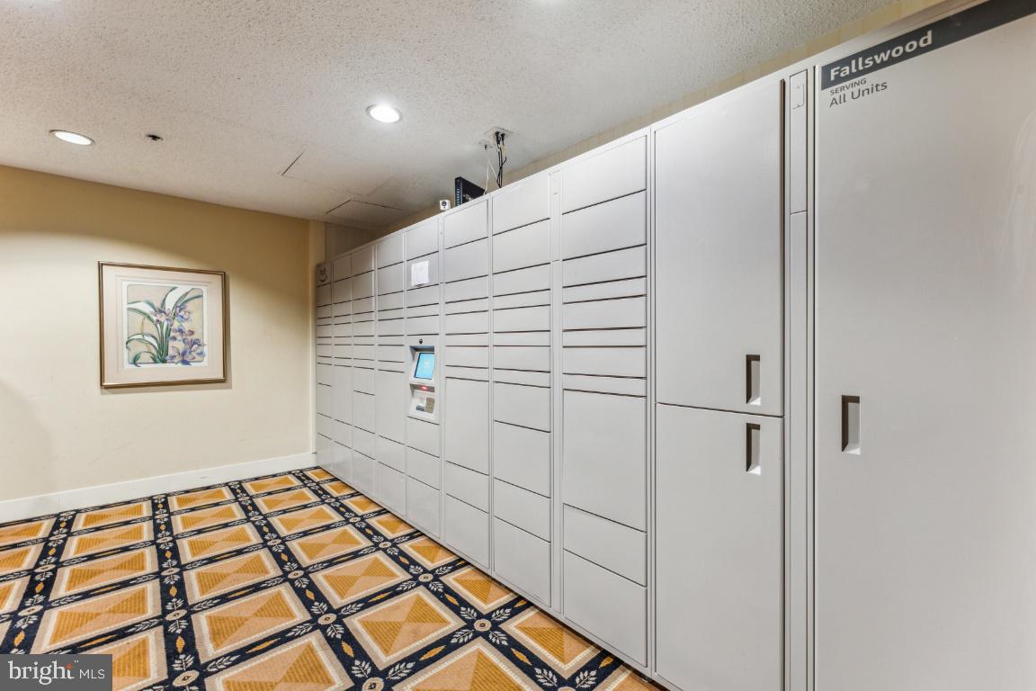 FALLSWOOD - Residential