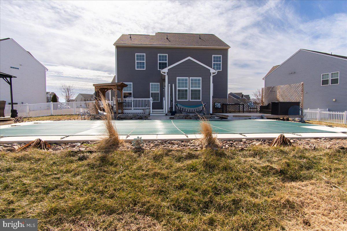 WESTFIELDS - Residential