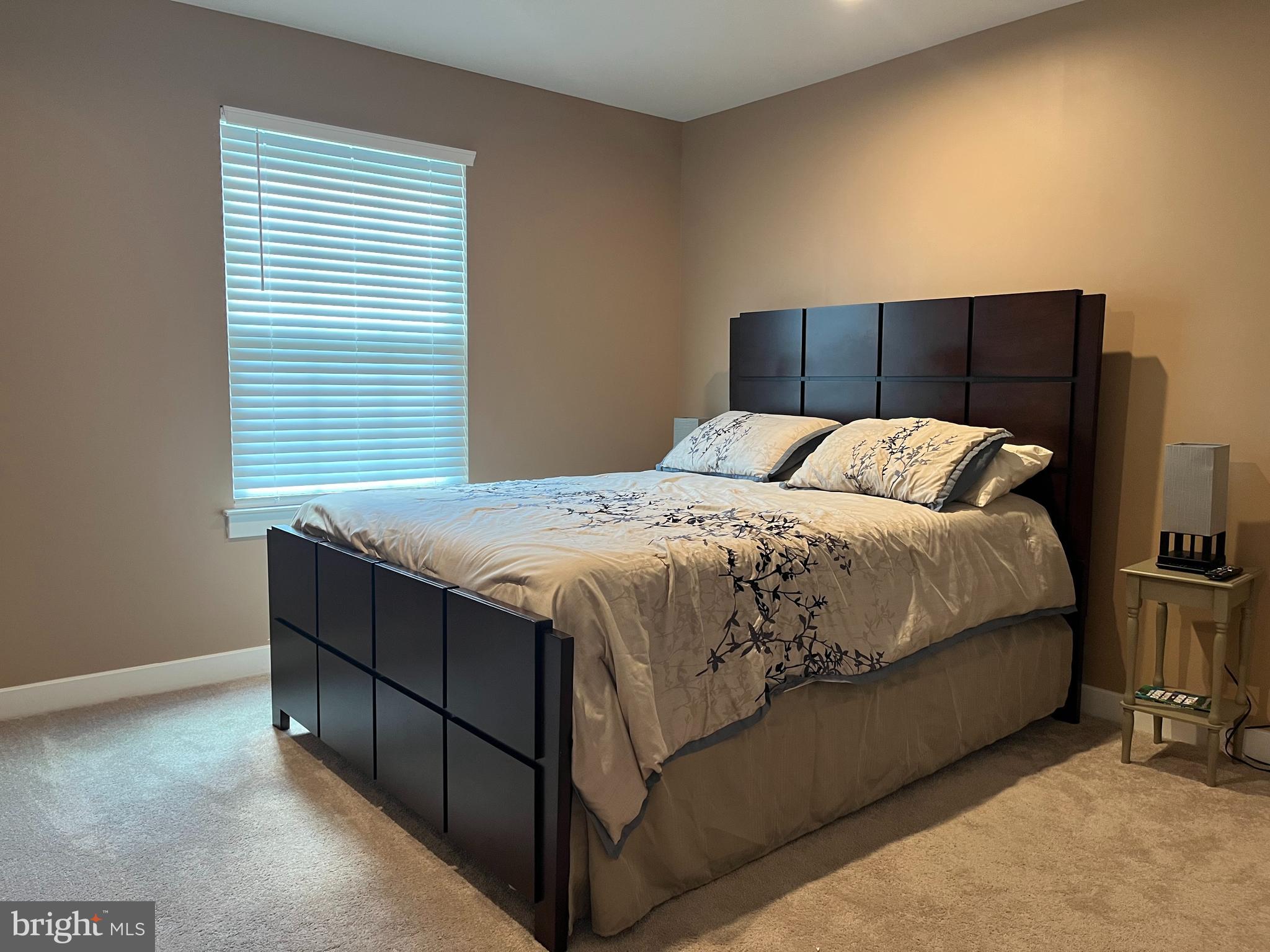 THE LAKES AT MARTINSBURG - Residential Lease