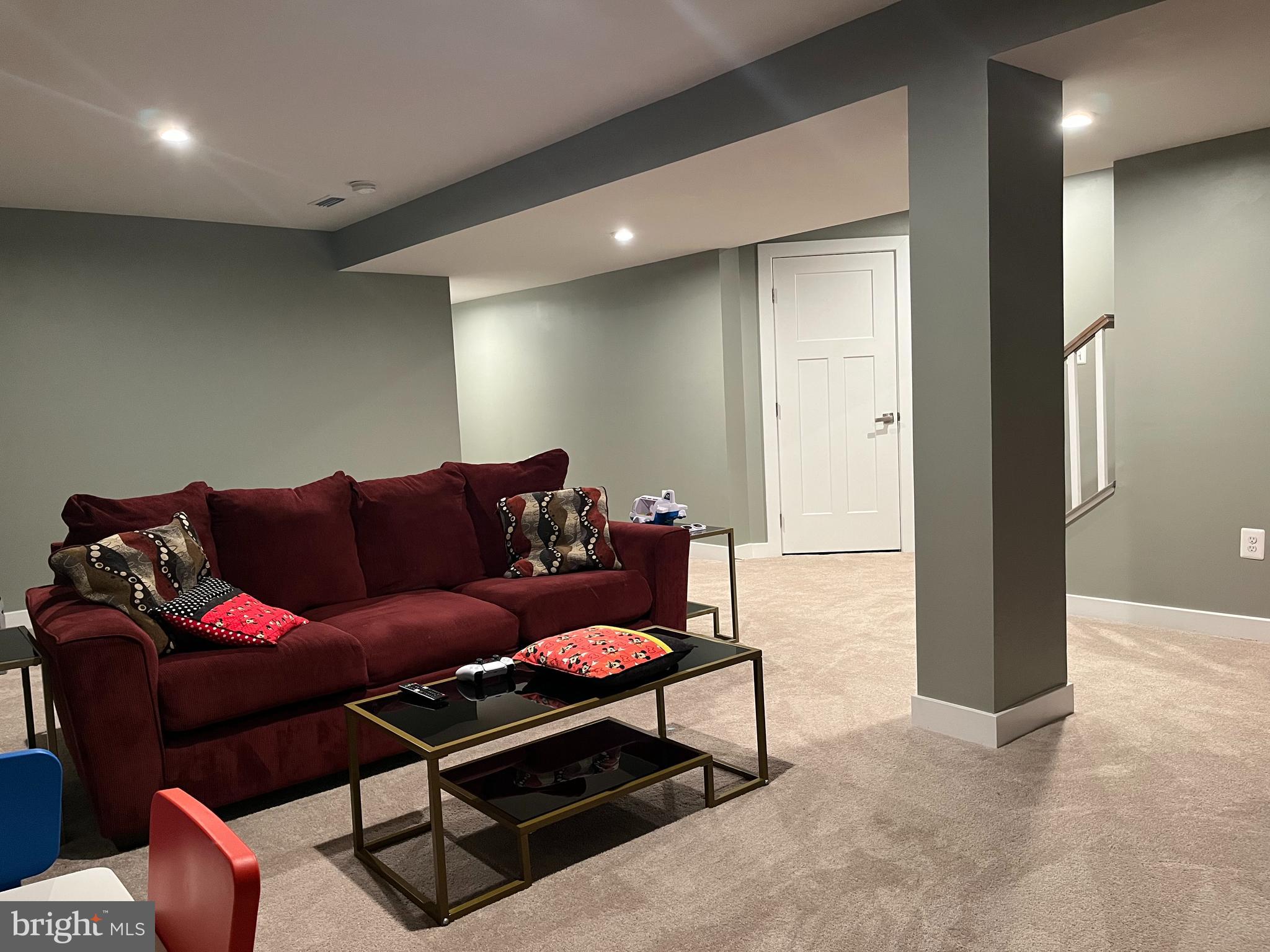 THE LAKES AT MARTINSBURG - Residential Lease