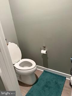 THE LAKES AT MARTINSBURG - Residential Lease