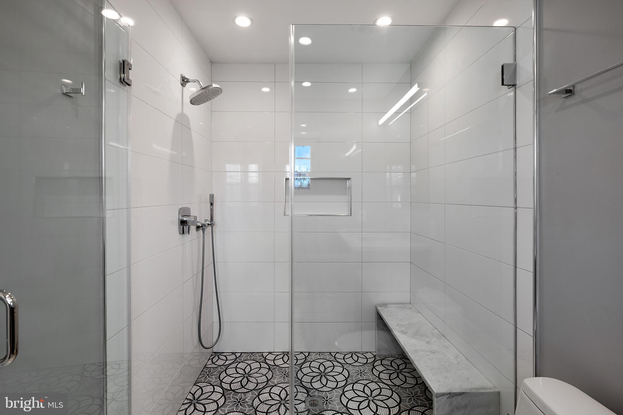 CLINTON DALE - Residential Lease