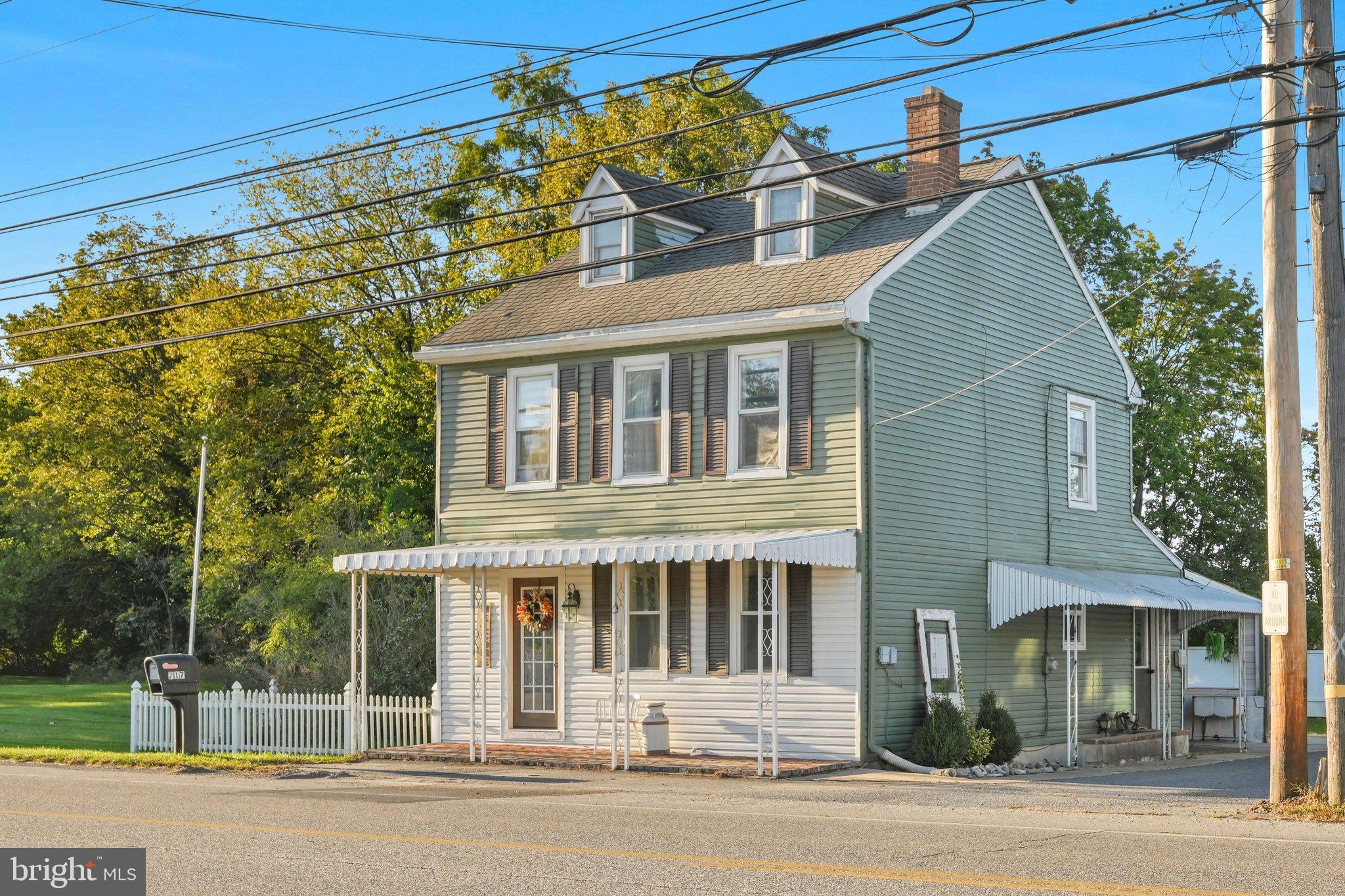 717 W MAIN STREET