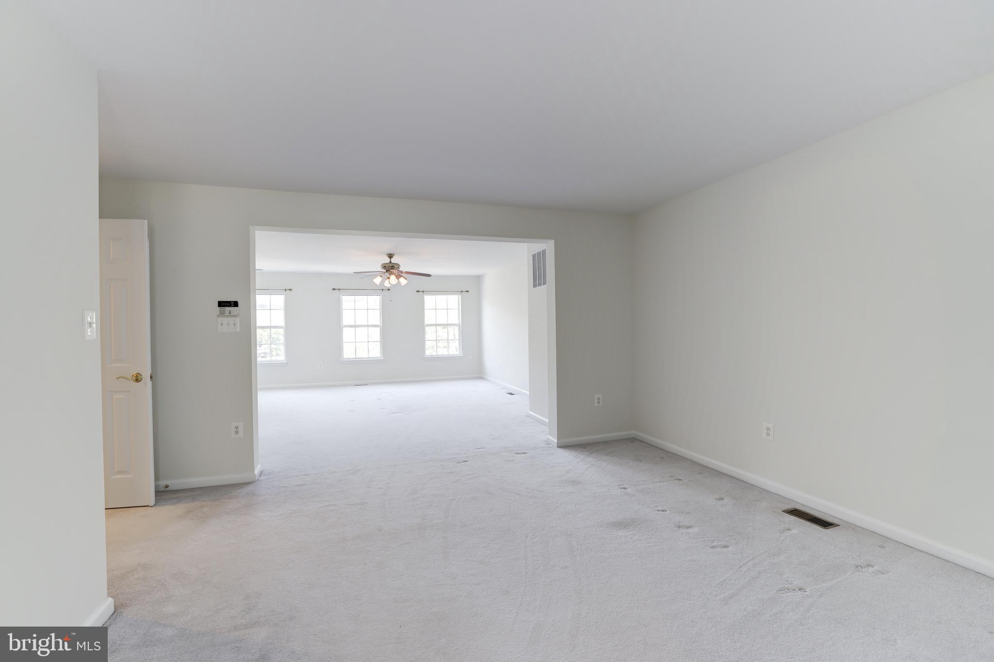 BELMONT TOWN CENTER - Residential