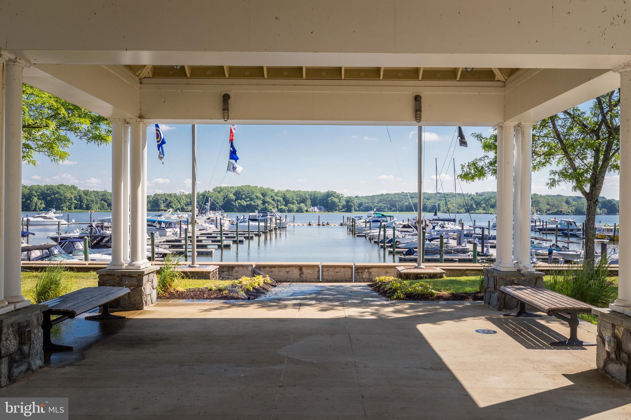 BELMONT TOWN CENTER - Residential