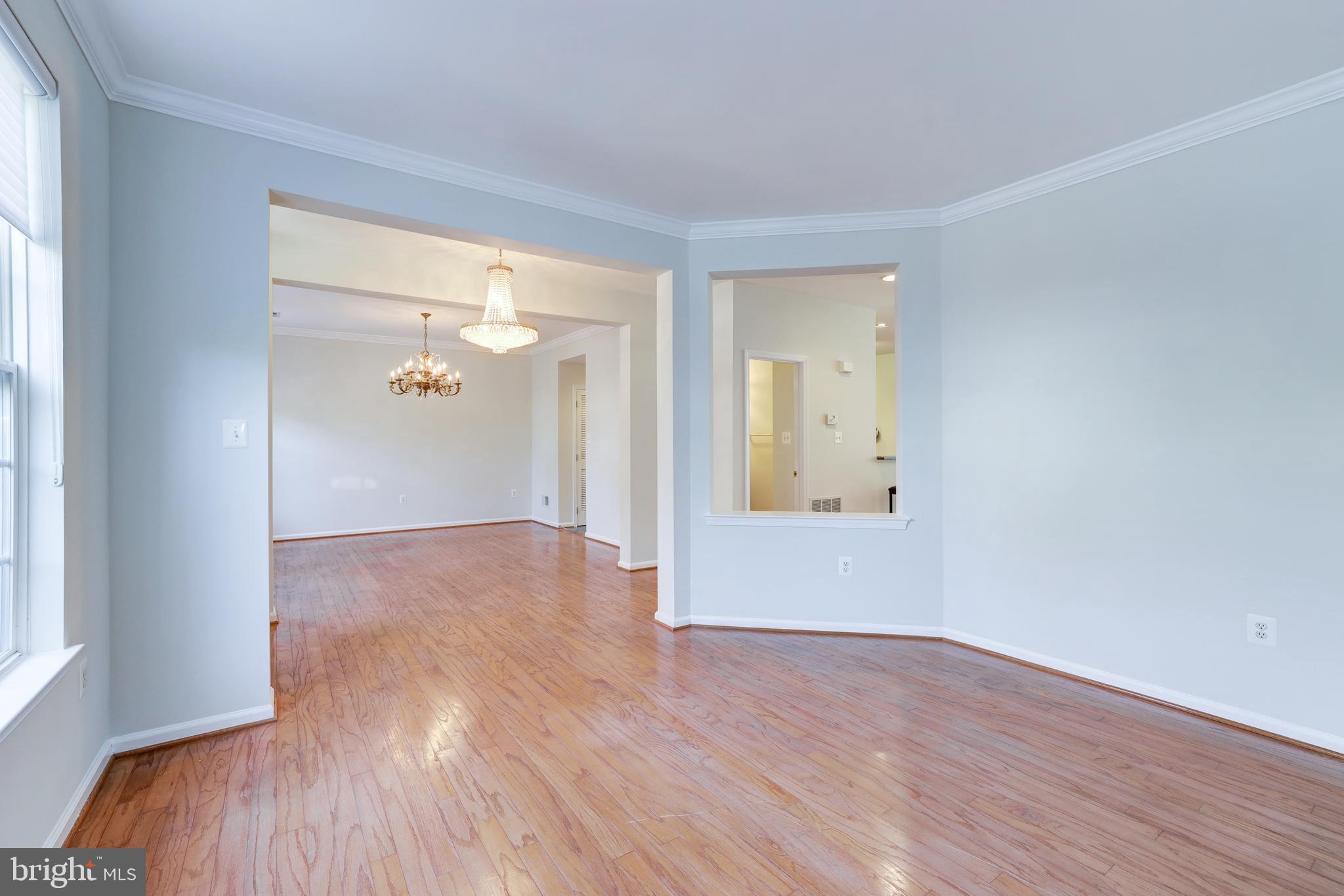 BELMONT TOWN CENTER - Residential