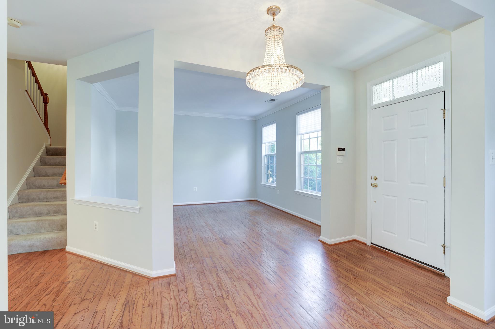 BELMONT TOWN CENTER - Residential