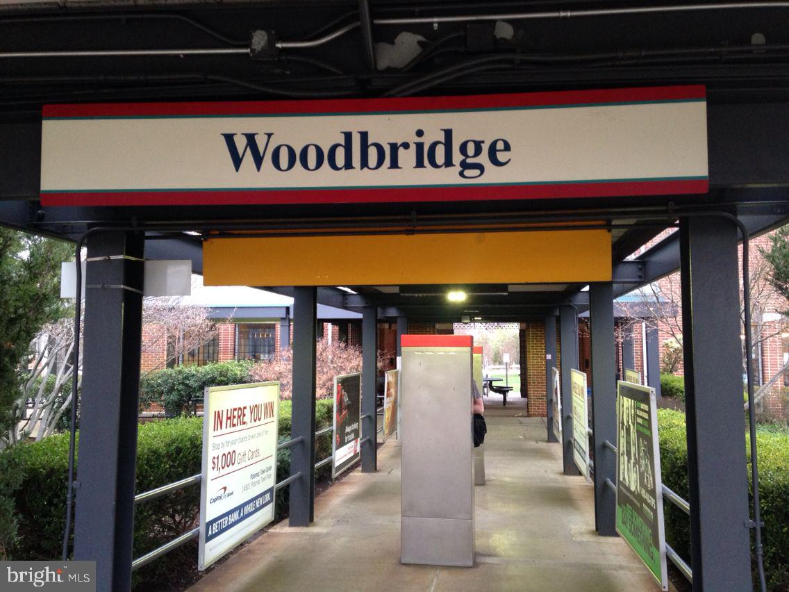 BELMONT TOWN CENTER - Residential