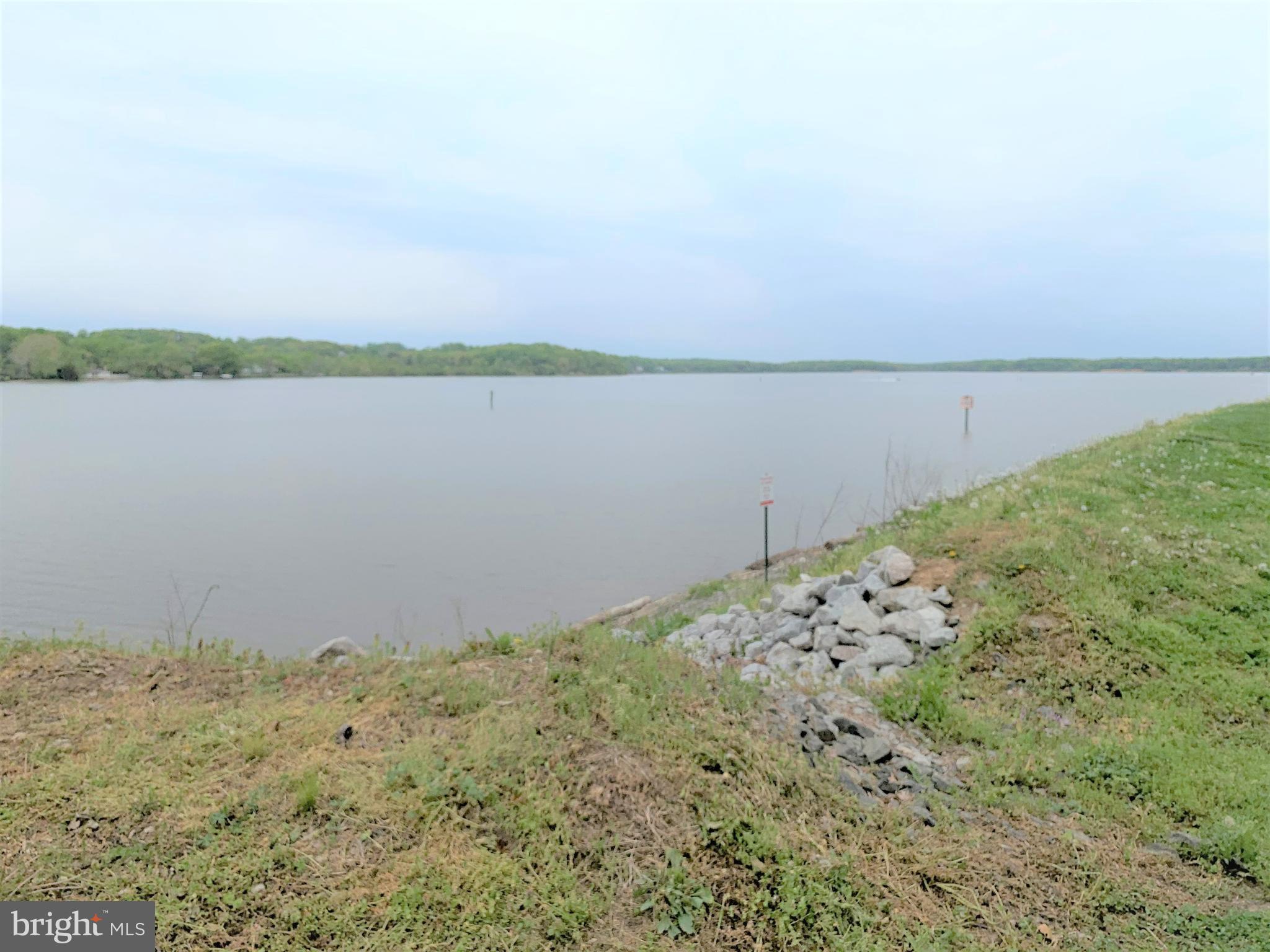 BELMONT TOWN CENTER - Residential