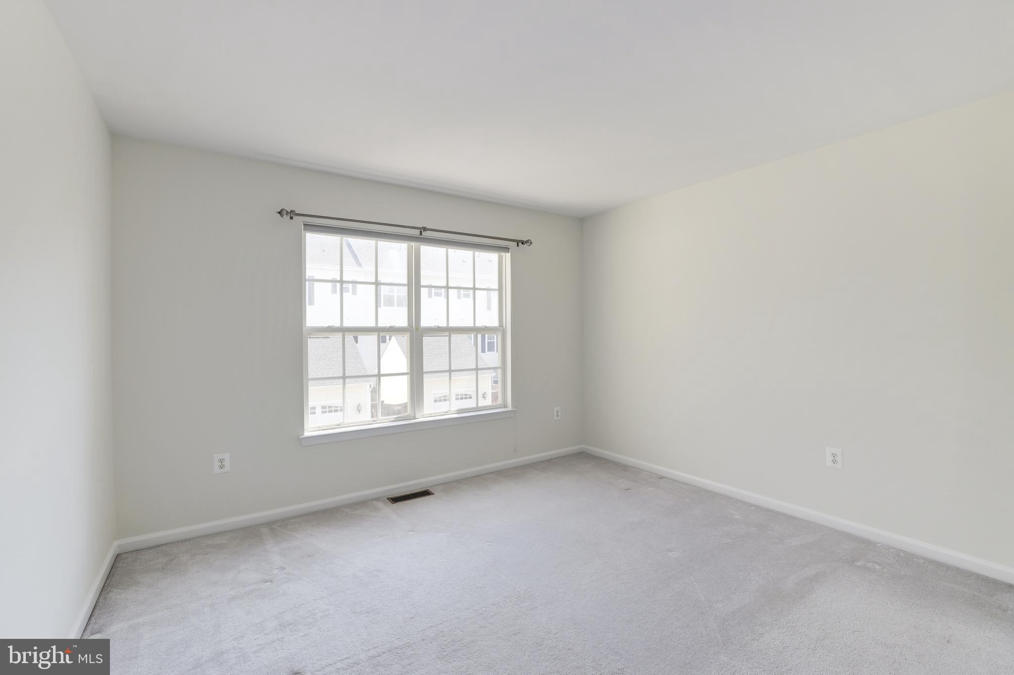 BELMONT TOWN CENTER - Residential