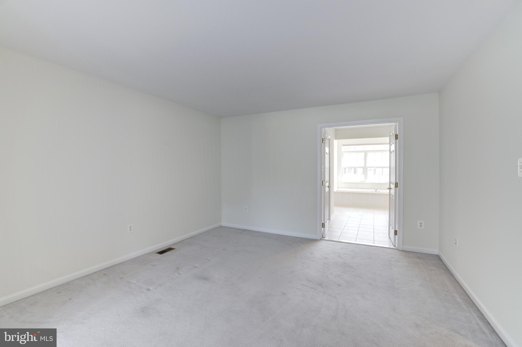 BELMONT TOWN CENTER - Residential