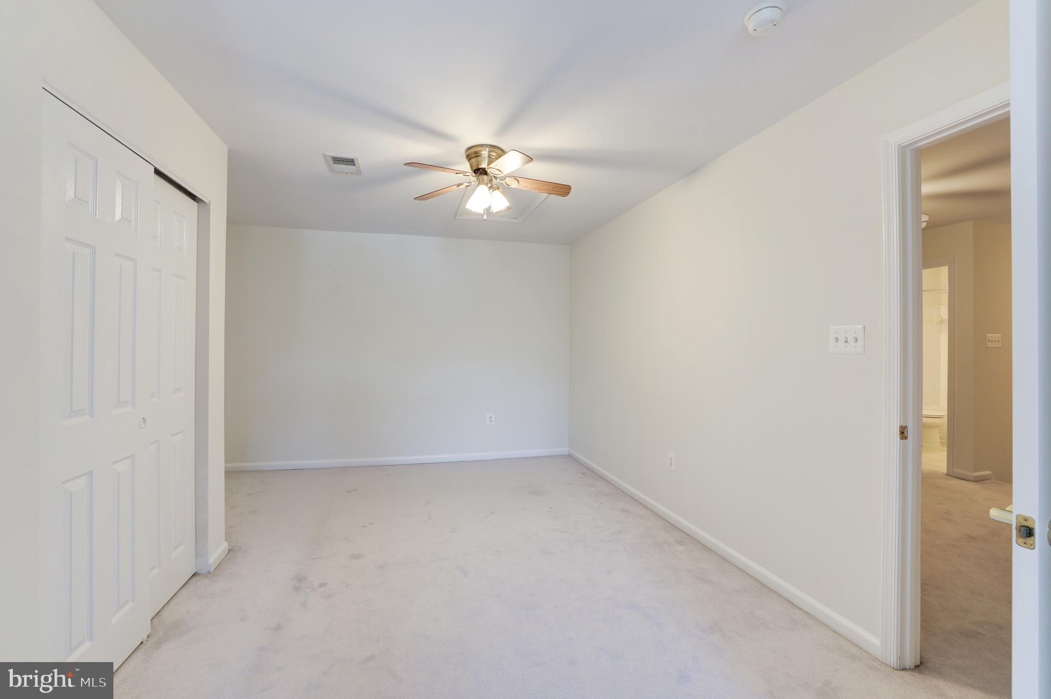 BELMONT TOWN CENTER - Residential