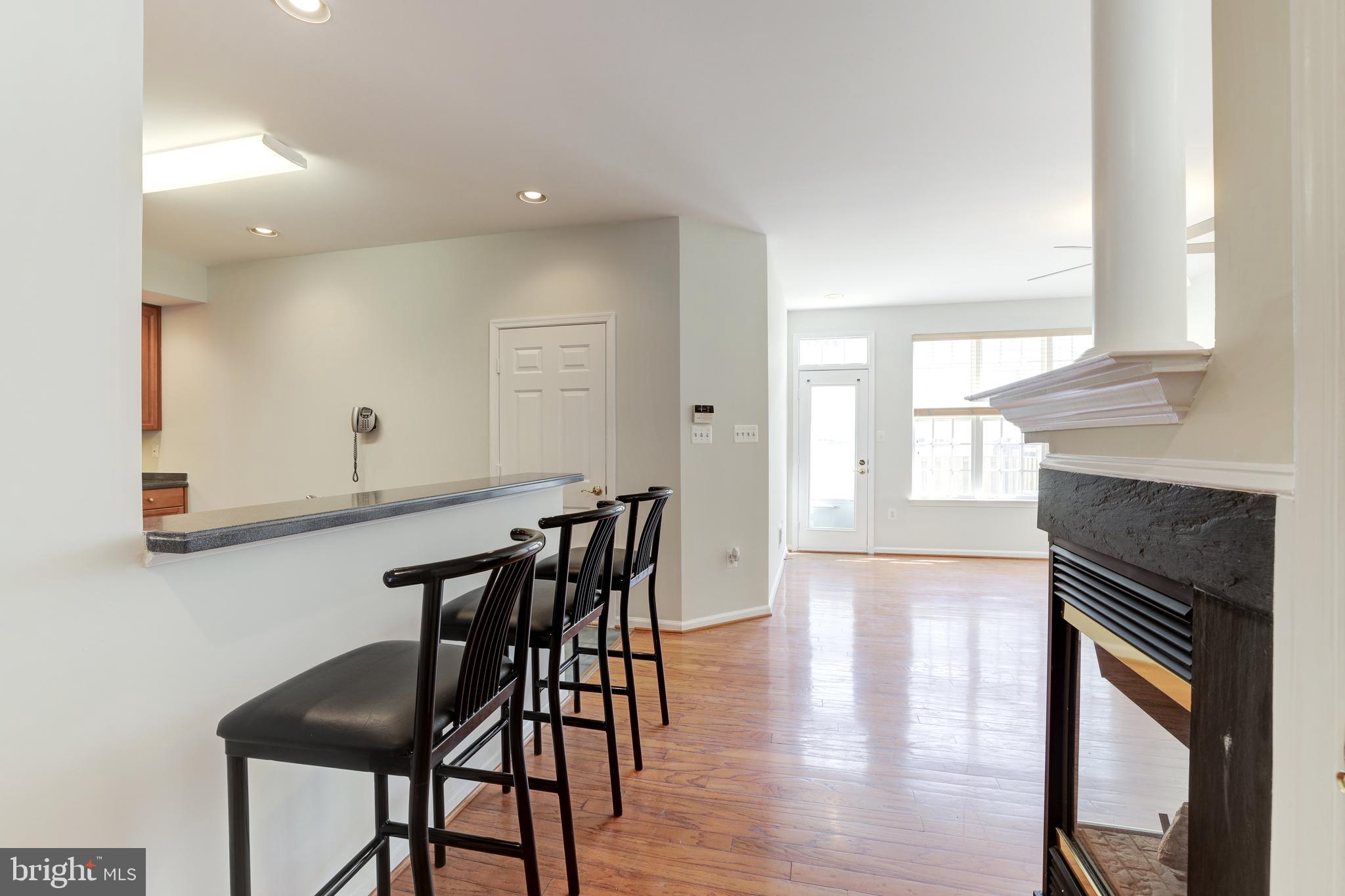 BELMONT TOWN CENTER - Residential